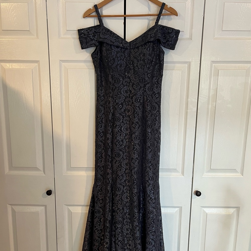 R & M Richards dress gown, women’s 8